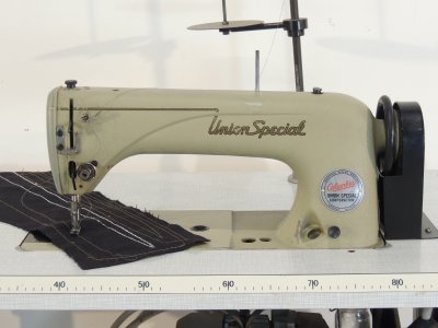 UNION SPECIAL-100-P  usata Macchine da cucire