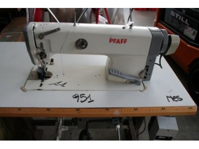 Pfaff 951-900  usata Macchine per cucire