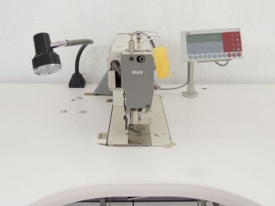 used PFAFF 1243-712-900 - Sewing