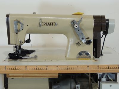 PFAFF 5487-811-900  usata Macchine da cucire