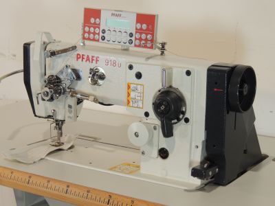 PFAFF 918-U-716-04-6-01-910-04-911-35-BSX100  usata Macchine da cucire