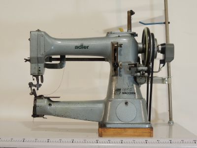DURKOPP-ADLER 105-64  usata Macchine da cucire