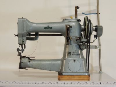 DURKOPP-ADLER 105-64  usata Macchine da cucire