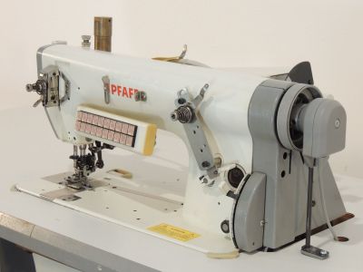 PFAFF 3811-2-55  usata Macchine che cerchiamo