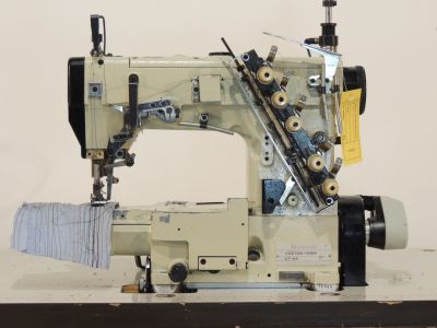 YAMATO VC-2700-156-M-UT-A4  usata Macchine da cucire