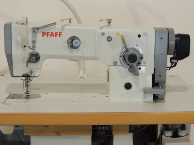 used PFAFF 938-6-01-900 - Sewing