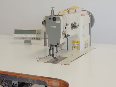 used PFAFF 1243-712-02-6-01-900-56-BS - Sewing