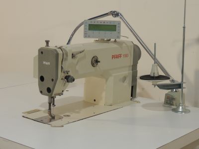 PFAFF 1183-712-02-6-01-900-24-BS  usata Macchine da cucire