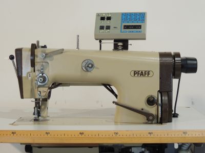 used PFAFF 483-G-748-900 - Sewing