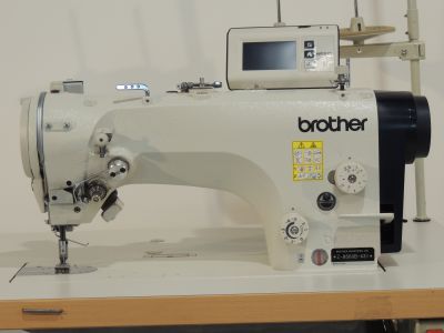 BROTHER Z-8560B-431  usata Macchine da cucire