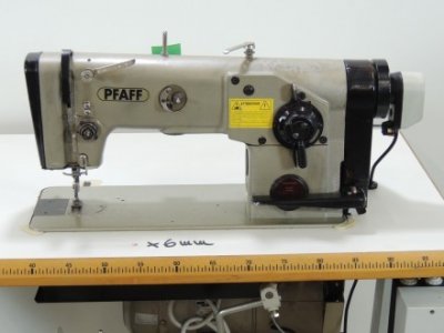 Pfaff 438-900  usata Macchine per cucire