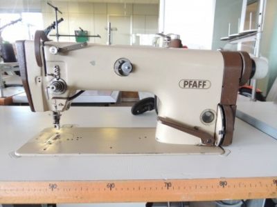 used Pfaff 483-900 - Sewing