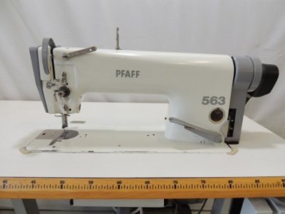 Pfaff 563-900  usata Macchine da cucire