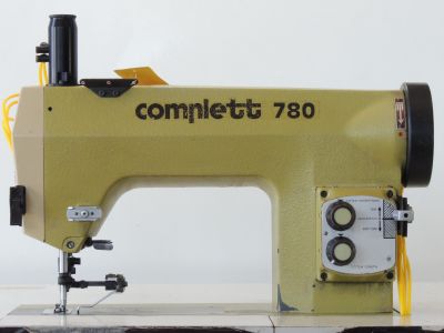 COMPLETT 780  usata Macchine da cucire