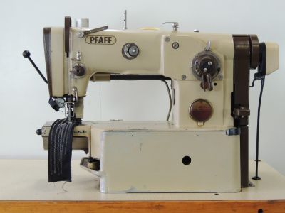 PFAFF 838-748-900  usata Macchine che cerchiamo